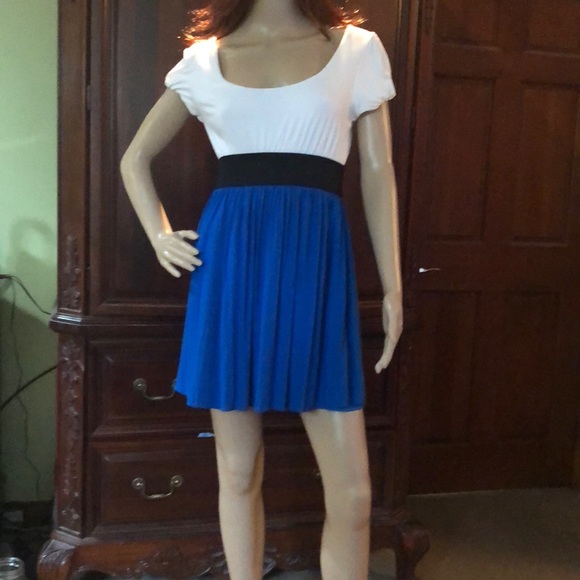 Forever 21 Dresses & Skirts - Blue and white mini dress